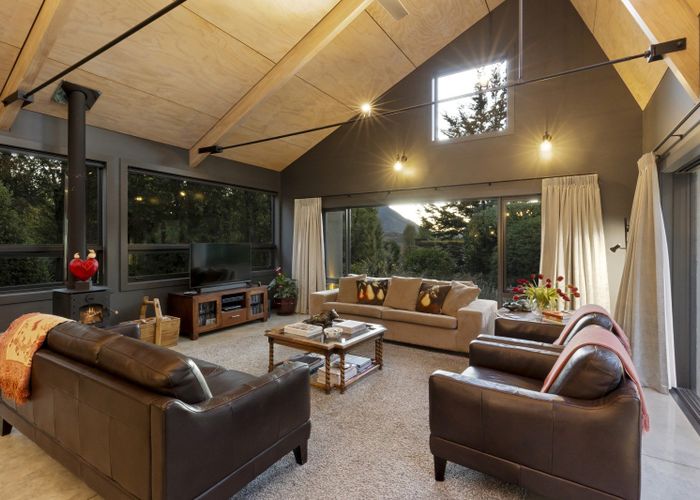  at 8 Jacks Point Rise, Jacks Point, Queenstown-Lakes, Otago