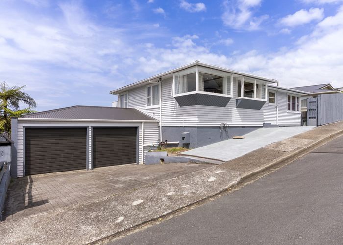  at 6 Walnut Way, Maungaraki, Lower Hutt, Wellington