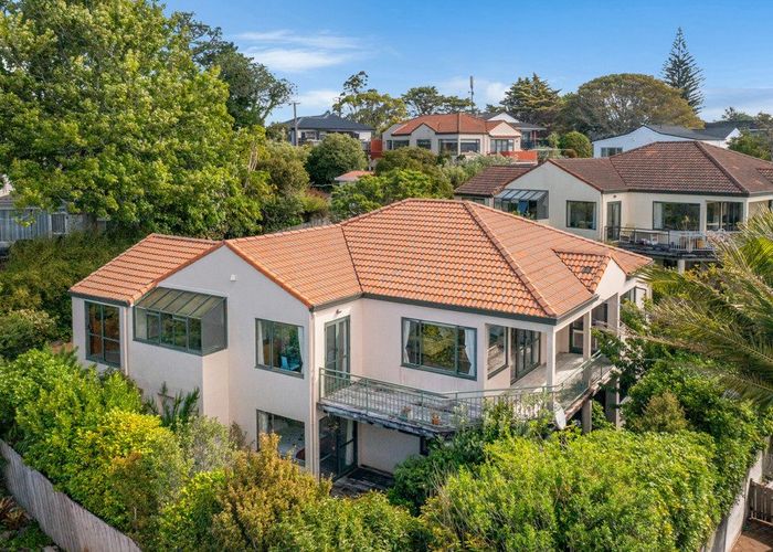  at 3/3 Galaxy Drive, Mairangi Bay, North Shore City, Auckland