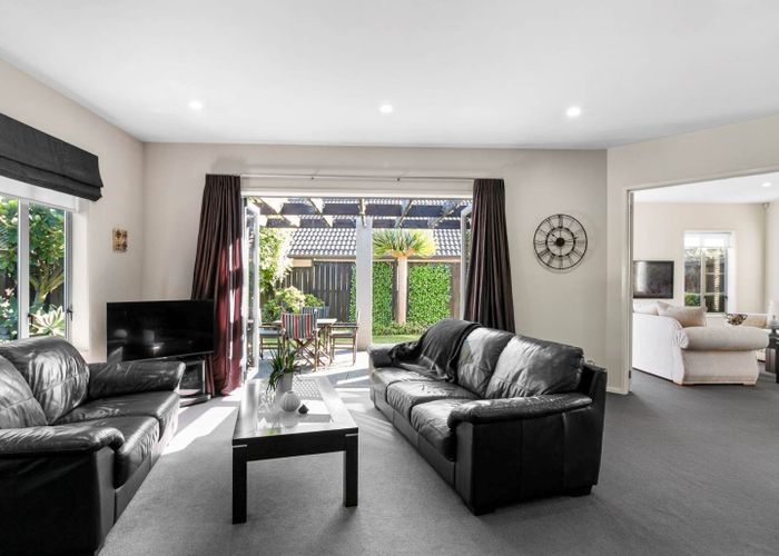  at 5 Fintry Place, Flat Bush, Manukau City, Auckland