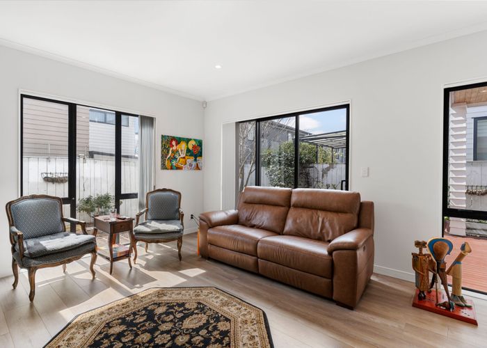  at 10 Riroriro Road, Hobsonville, Waitakere City, Auckland