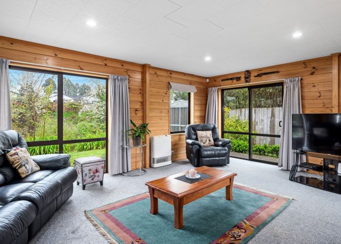  at 10 Heaphy Place, Pukehangi, Rotorua