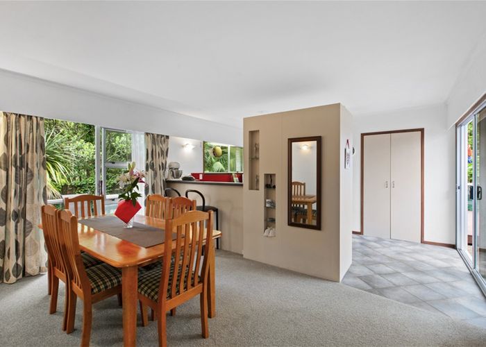  at 48 Grassmere Road, Henderson Valley, Auckland