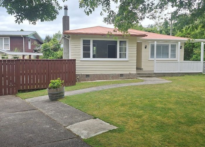  at 5 Birch Grove, Pinehaven, Upper Hutt, Wellington