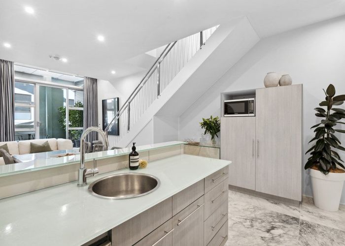  at 1/3 Holland Street, Te Aro, Wellington, Wellington