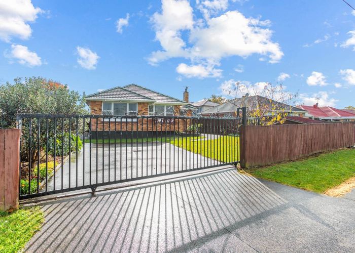  at 40 Sunnyside Crescent, Papatoetoe, Auckland