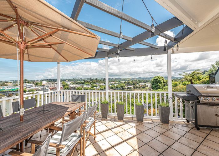  at 38 Hipango Terrace, Durie Hill, Whanganui