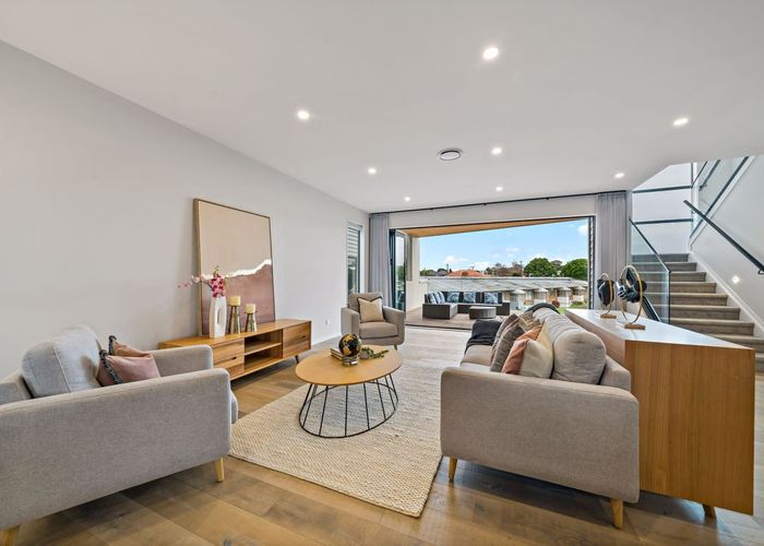  at 835D Manukau Road, Royal Oak, Auckland