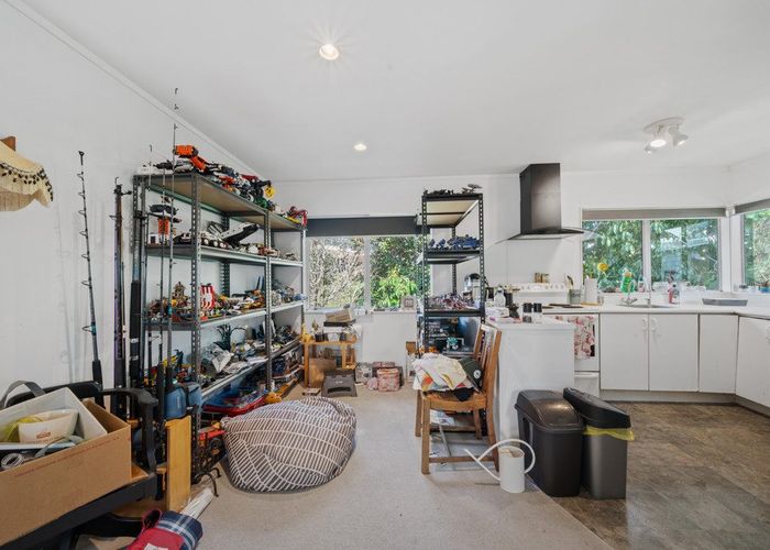  at 131C View Road, Sunnyvale, Waitakere City, Auckland