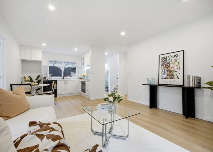  at 2/26 Anne McLean Drive, Bayview, North Shore City, Auckland