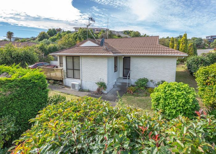  at 28 Weggery Drive, Waikanae Beach, Kapiti Coast, Wellington