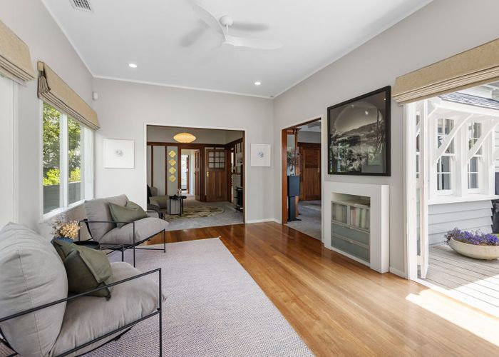  at 2 Faulkner Road, Northcote Point, Auckland