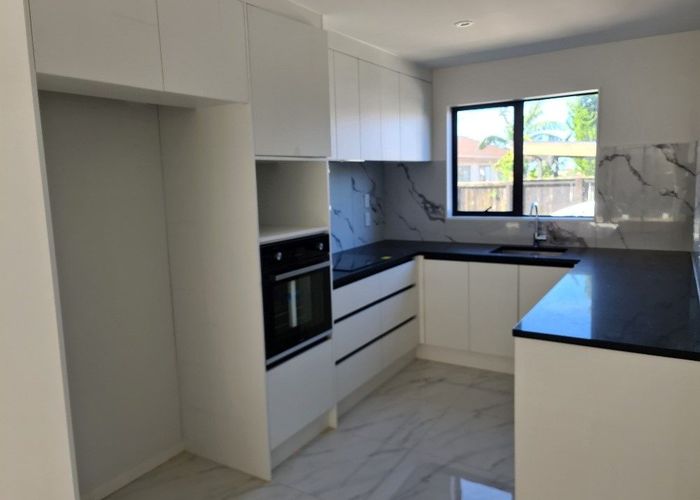  at 26b Athena dr, Totara Vale, North Shore City, Auckland