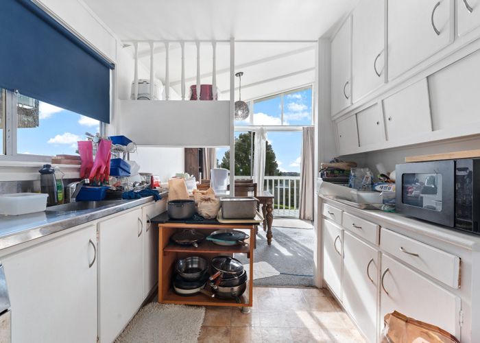  at 24 Woodcote Drive, Glenfield, North Shore City, Auckland