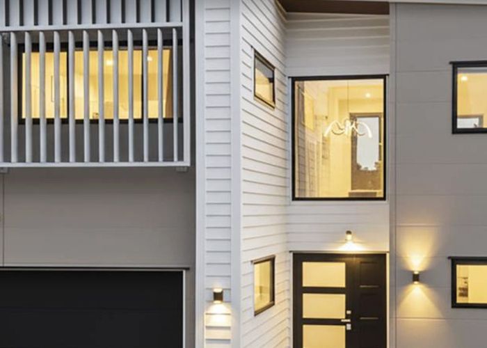  at 8 Awakirihi Close, Shamrock Park, Auckland