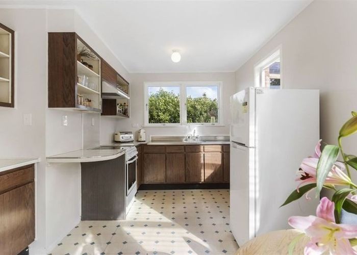  at 5/92 Owairaka Avenue, Owairaka, Auckland