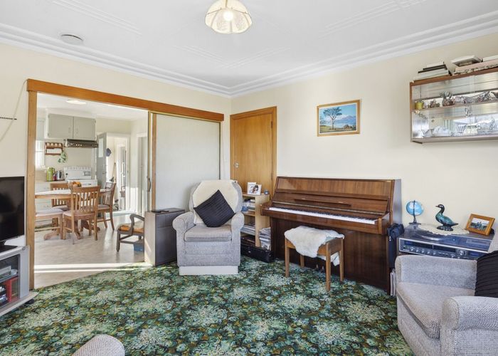  at 6 Koremata Street, Green Island, Dunedin
