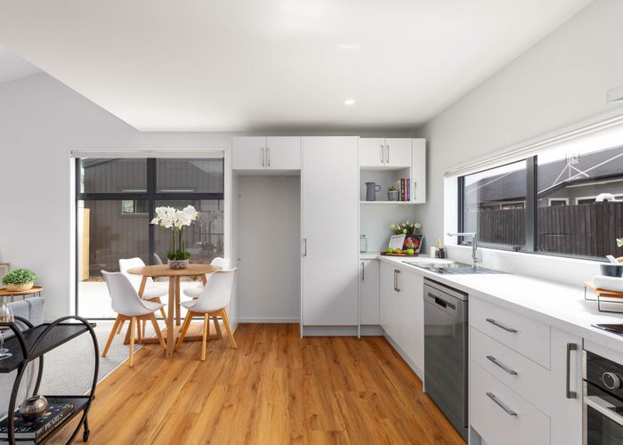  at 2/152 Woodham Road, Linwood, Christchurch City, Canterbury