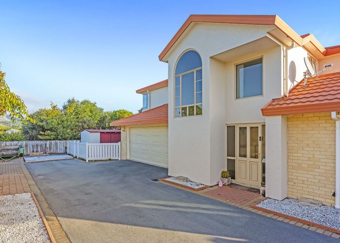  at 27 Millennium Hill, Paraparaumu