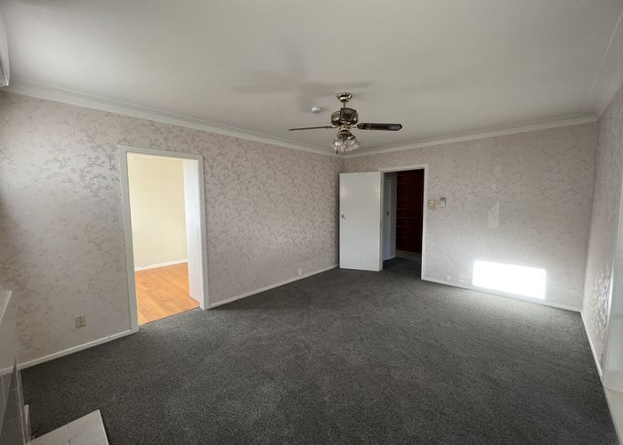  at 9 Maunder Place, New Lynn, Waitakere City, Auckland