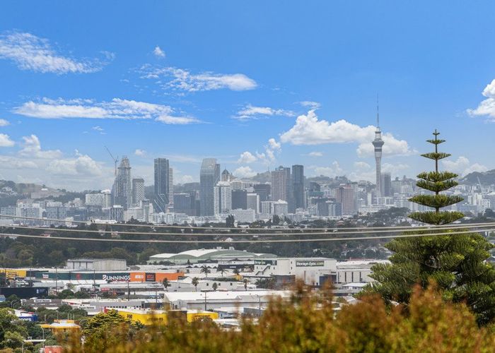  at 2a Sycamore Drive, Sunnynook, North Shore City, Auckland