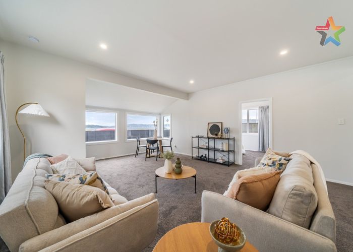  at 221 The Esplanade, Petone, Lower Hutt