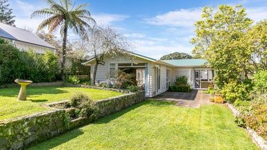  at 8 Simla Crescent, Khandallah, Wellington
