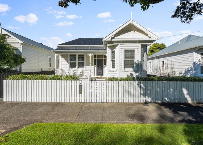  at 6 Kowhai Street, Mount Eden, Auckland City, Auckland