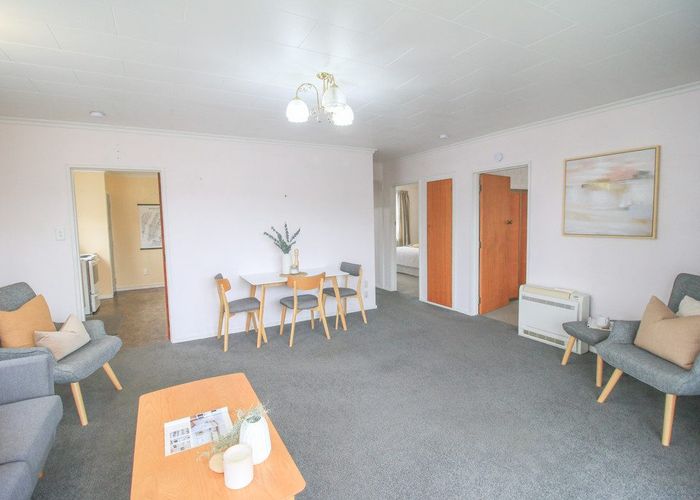  at 8B Charles Street, Grasmere, Invercargill