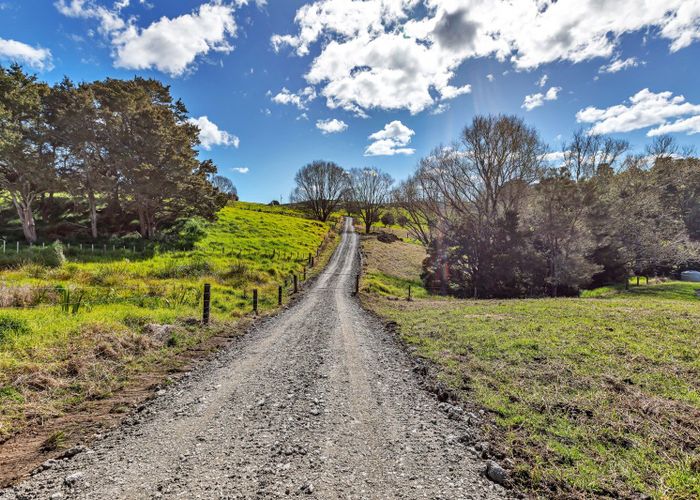  at 111 Petley Road, Paparoa