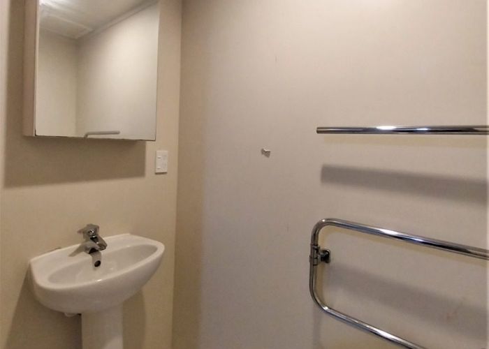  at 1017/72 Nelson Street, Auckland Central, Auckland