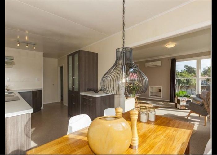  at 48 Raumati Road, Raumati Beach, Kapiti Coast, Wellington