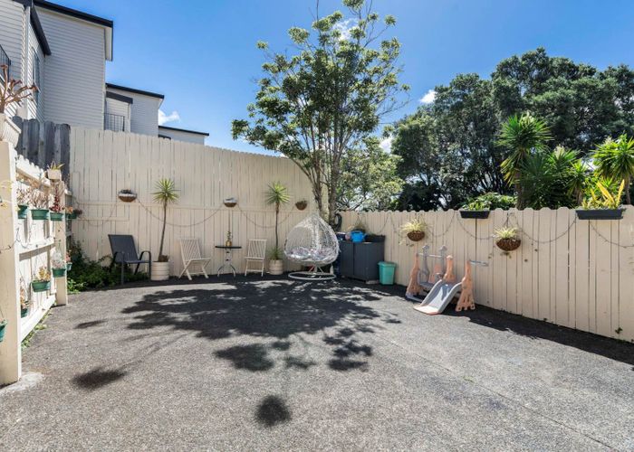  at 10  Chapel Road, Flat Bush, Manukau City, Auckland