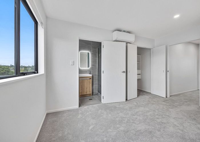  at Pakuranga Heights, Manukau City, Auckland