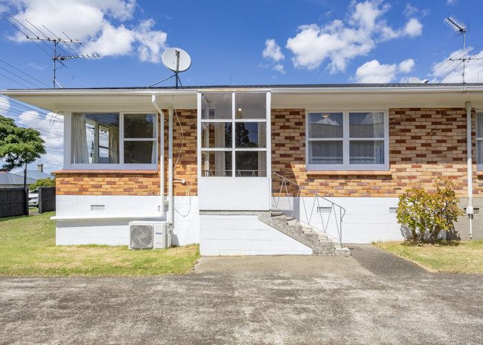  at 3/102 Victoria Street, Onehunga, Auckland