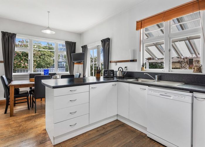  at 52 York Street, Waltham, Christchurch City, Canterbury