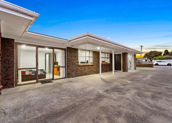  at 1/124 Carruth Road, Papatoetoe, Auckland
