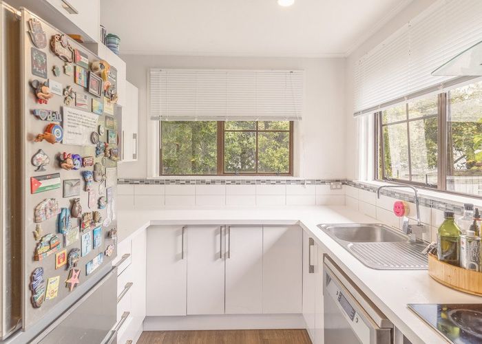  at 186 Harewood Road, Papanui, Christchurch