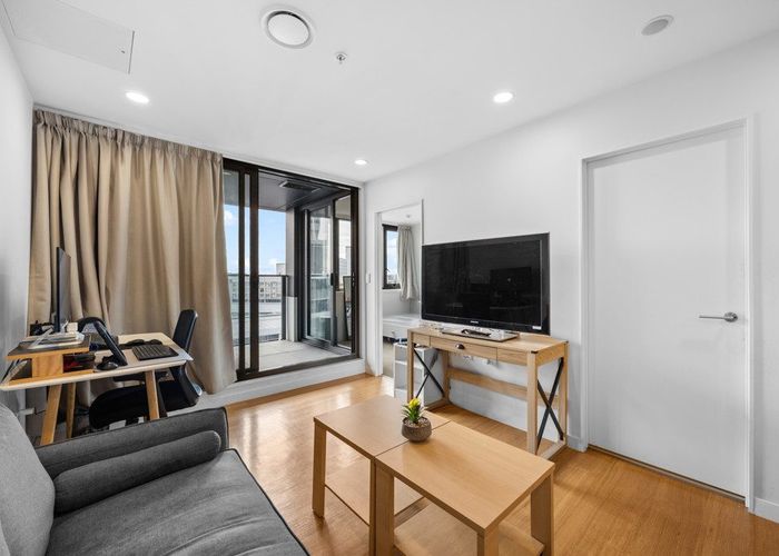  at 1606/438 Queen Street (Queens Square), City Centre, Auckland City, Auckland