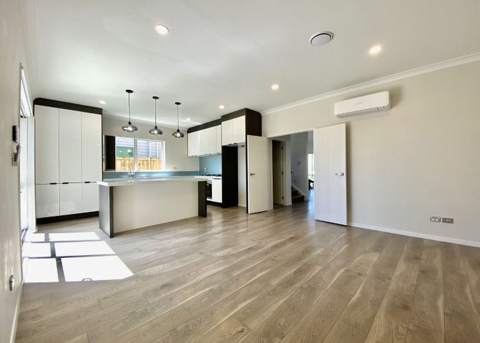 at 70 Donegal Park Drive, Flat Bush, Auckland