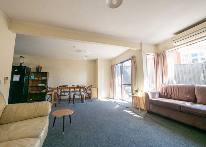  at 2/543 George Street, North Dunedin, Dunedin