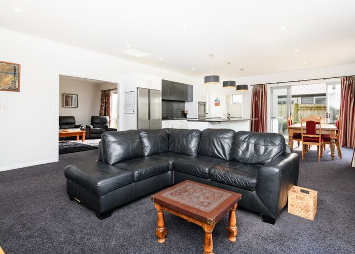  at 4 St Heliers Grove, Fitzherbert, Palmerston North