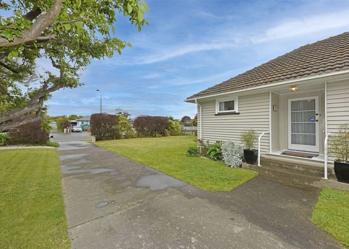  at 52 Wycola Avenue, Hei Hei, Christchurch