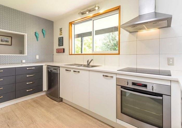  at 11 Cascade Place, Sumner, Christchurch