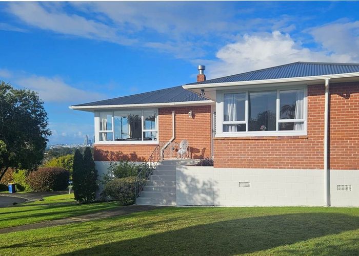  at 44 Fowler Street, Northcote, Auckland