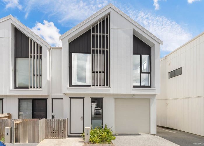  at 12 Porowha Road, Westgate, Waitakere City, Auckland