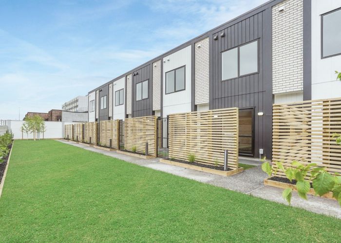  at 4/1 Vialou Street, Hamilton City Central, Hamilton, Waikato