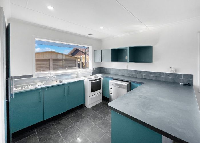  at 11 Colonial Place, Kelvin Grove, Palmerston North, Manawatu / Whanganui