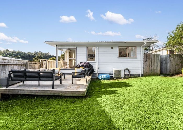  at 1/26 Glastron Place, Bayview, Auckland