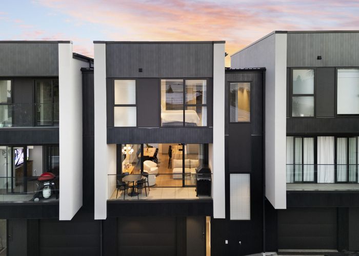  at 2B Kotare Avenue, Westmere, Auckland